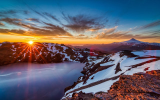 Mountain lake sunset snowy background - covered mountain free wallpaper