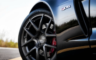 Car tire road sky grass - a sky background and grass free wallpaper