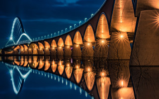 Bridge lit night reflection art - photography free wallpaper