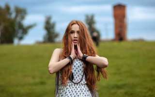 Red haired woman field bokeh 2 - anna hotchkis free wallpaper