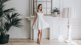 Woman white dress fireplace plant - a plant in the corner of the room free wallpaper