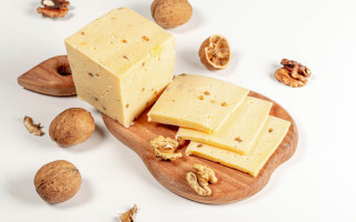 Wooden cutting board cheese nuts - cutting free wallpaper for desktop