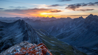 Mountain range sunset clouds lake 4 - a few mountain free wallpaper