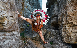 Woman costume headdress rockface kitsch - daphne mcclure free wallpaper for desktop