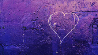 Purple heart graffiti lantern cityscape - a purple wall free wallpaper for desktop