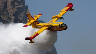 Yellow red plane mountain water - plane free wallpaper