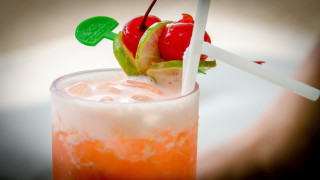 Cherry lime drink green leaf - a drink free wallpaper