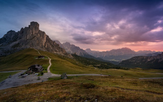 Mountain range road sunset clouds - carlo carlone free wallpaper