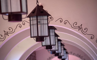 Light archway clock art deco - atmospheric free wallpaper