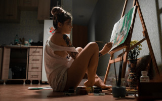 Woman painting easel indoor plant - detailed oil painting free wallpaper