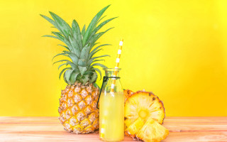 Pineapple drink yellow background sunset - fructose free wallpaper for desktop