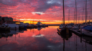 Sunset marina boats buildings clouds - free sunset wallpaper for desktop