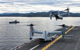 Plane ship boat ocean sky - the water behind free wallpaper