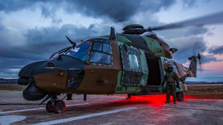 Helicopter redlight man pilo clouds - a helicopter free wallpaper