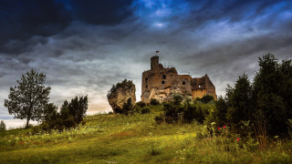 Castle hill clouds trees mountains - tree below free wallpaper