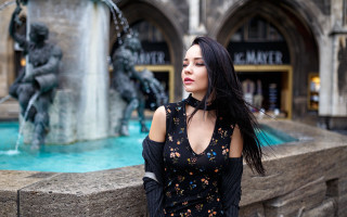 Fountain city square artnouveau fashion - fashion photoshoot free wallpaper