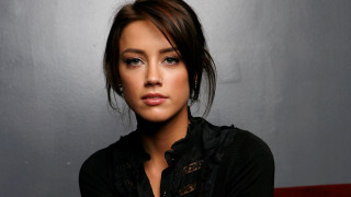 Alice mason black shirt folded - alice mason free wallpaper