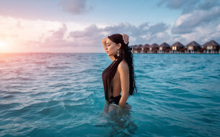 Woman water scarf beach horizon - elina karimova free wallpaper for desktop