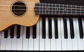 Ukulele piano minimalism music instrument - many free wallpaper