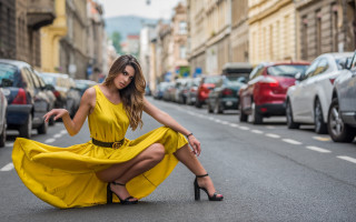 Yellow dress street fashion bokeh - ferenc joachim free wallpaper