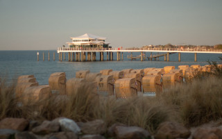 Pier chairs building water ecological - a pier free wallpaper