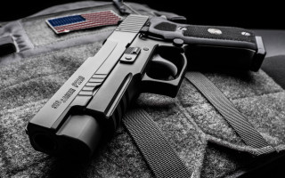 Gun flag luggage background precisionism - 30mm free wallpaper