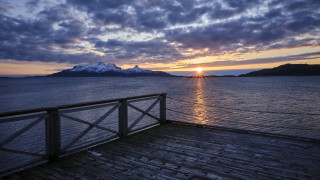 Wooden deck water mountains sunset - a wooden deck free wallpaper