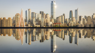 City skyline water bridge castle - a large city in the background free wallpaper