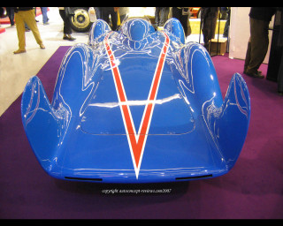 Blue race car red arrows - symmetrical feature free wallpaper