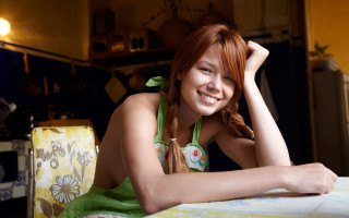 Woman smiling bed braid long - girl free wallpaper for desktop