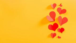 Red pink hearts yellow shadow - the left side of the image free wallpaper