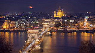 Bridge river night city moon - aladár körösfőikriesch free wallpaper
