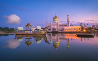 Boat building dome clock tower - a dome free wallpaper