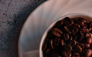 White bowl coffee beans cup - a white bowl free wallpaper