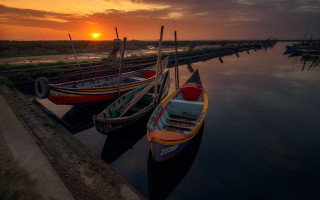 Boats river sunset clouds matte - a group of boats free wallpaper