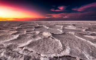 Sunset ice beach cityscape clouds - a red sky in the background free wallpaper