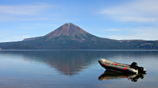 Boat lake mountain sky ecological - carpoforo tencalla free wallpaper