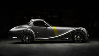 Silver cobra car yellow stripes - yellow stripe free wallpaper