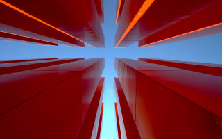 Red structure blue sky white - the bottom of it free wallpaper