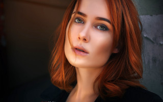Red hair blue eyes portrait 2 - grey free wallpaper