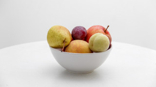 Bowl apples pears tabletop white - a white wall behind free wallpaper