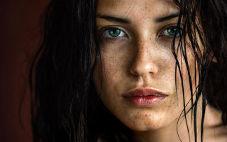 Freckled woman green eyes serious - freckle free wallpaper