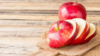 Wooden cutting apples knife bowl - apple free wallpaper