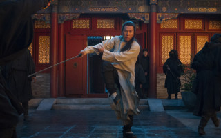 Man costume sword reddoor woman - a man in a costume free wallpaper