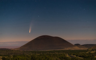 Hill starry sky bright light - a sky full free wallpaper