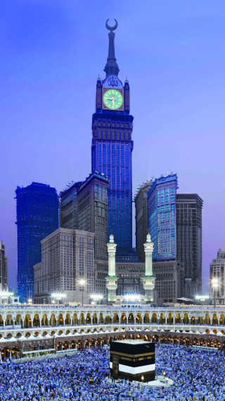 Crowd building clocktower nighttime large - a large building free wallpaper for mobile