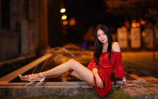 Woman red dress fountain sitting - a ledge free wallpaper