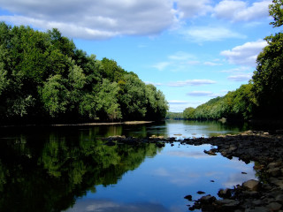 River rocks trees clouds sky - a sky free wallpaper