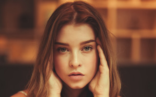 Eszter mattioni long hair white - free portrait wallpaper for desktop