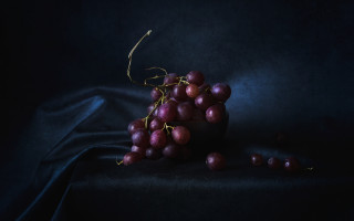 Grapes bowl tablecloth chiaroscuro stilllife - a bowl free wallpaper